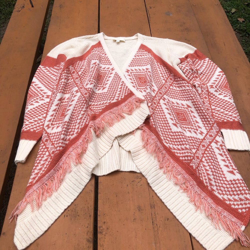 Cozy Geometric Patterned Cardigan - image 2